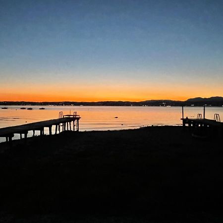 Sunset Apartment Sirmione Esterno foto