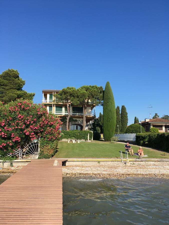 Sunset Apartment Sirmione Esterno foto