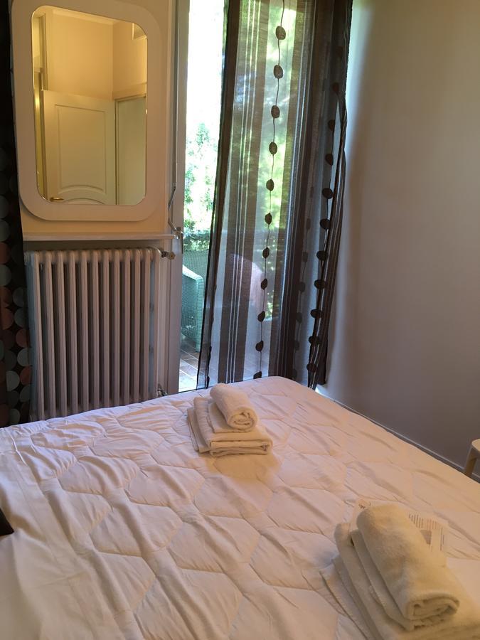 Sunset Apartment Sirmione Esterno foto