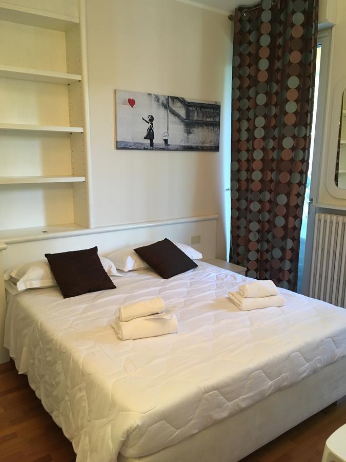 Sunset Apartment Sirmione Esterno foto