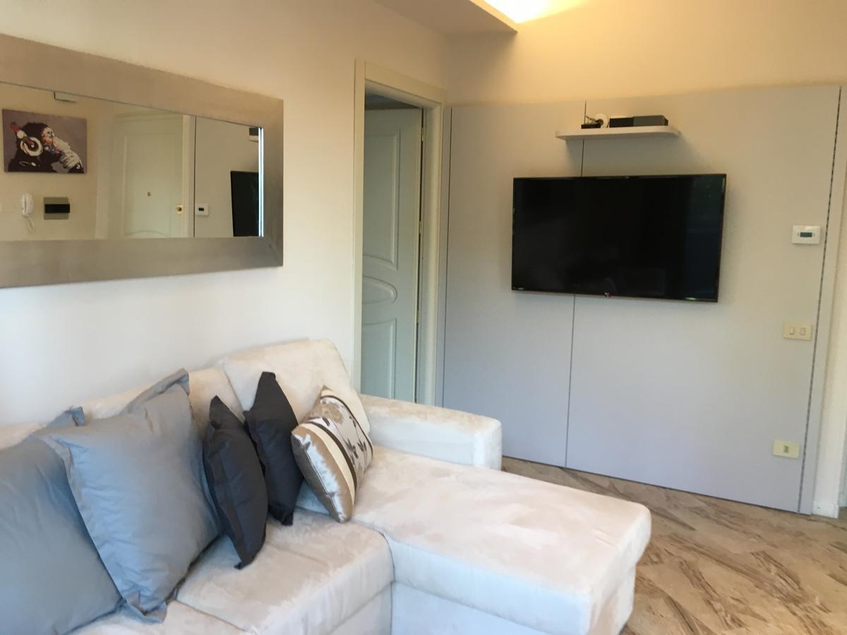 Sunset Apartment Sirmione Esterno foto