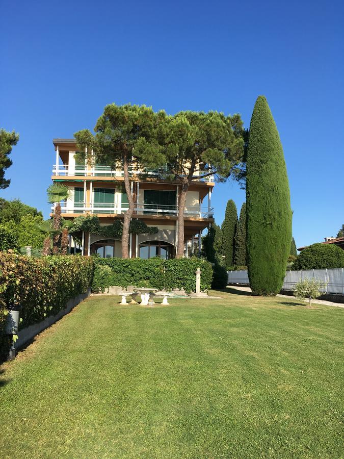 Sunset Apartment Sirmione Esterno foto