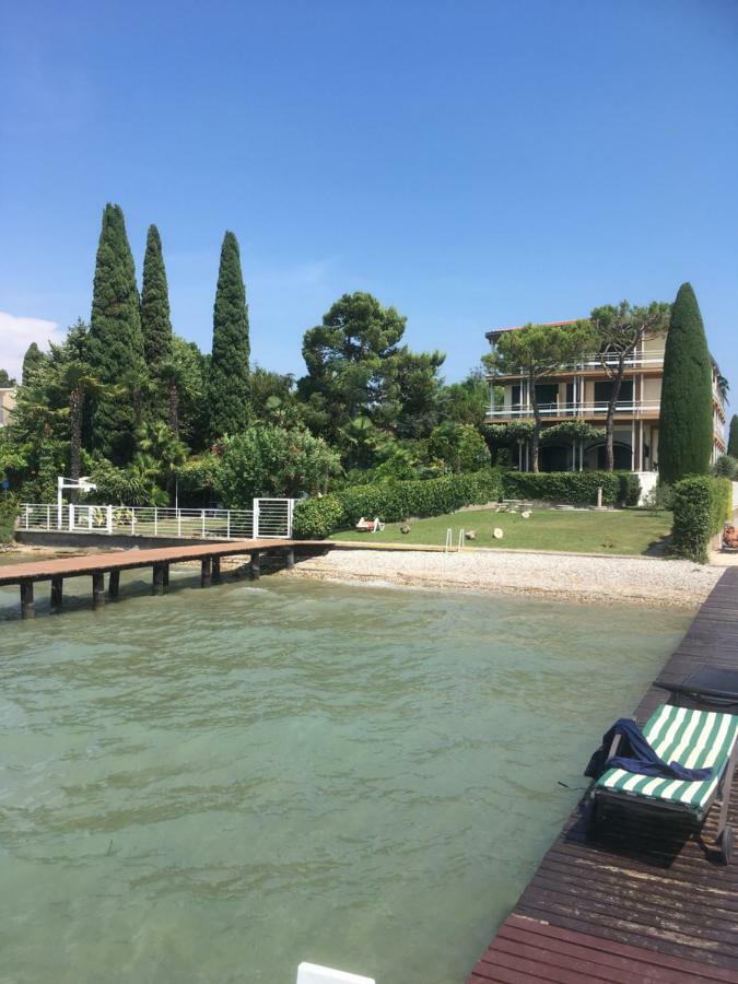 Sunset Apartment Sirmione Esterno foto